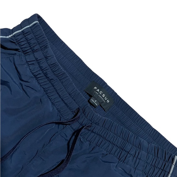 Waterproof Jogger - Picture 2 of 3